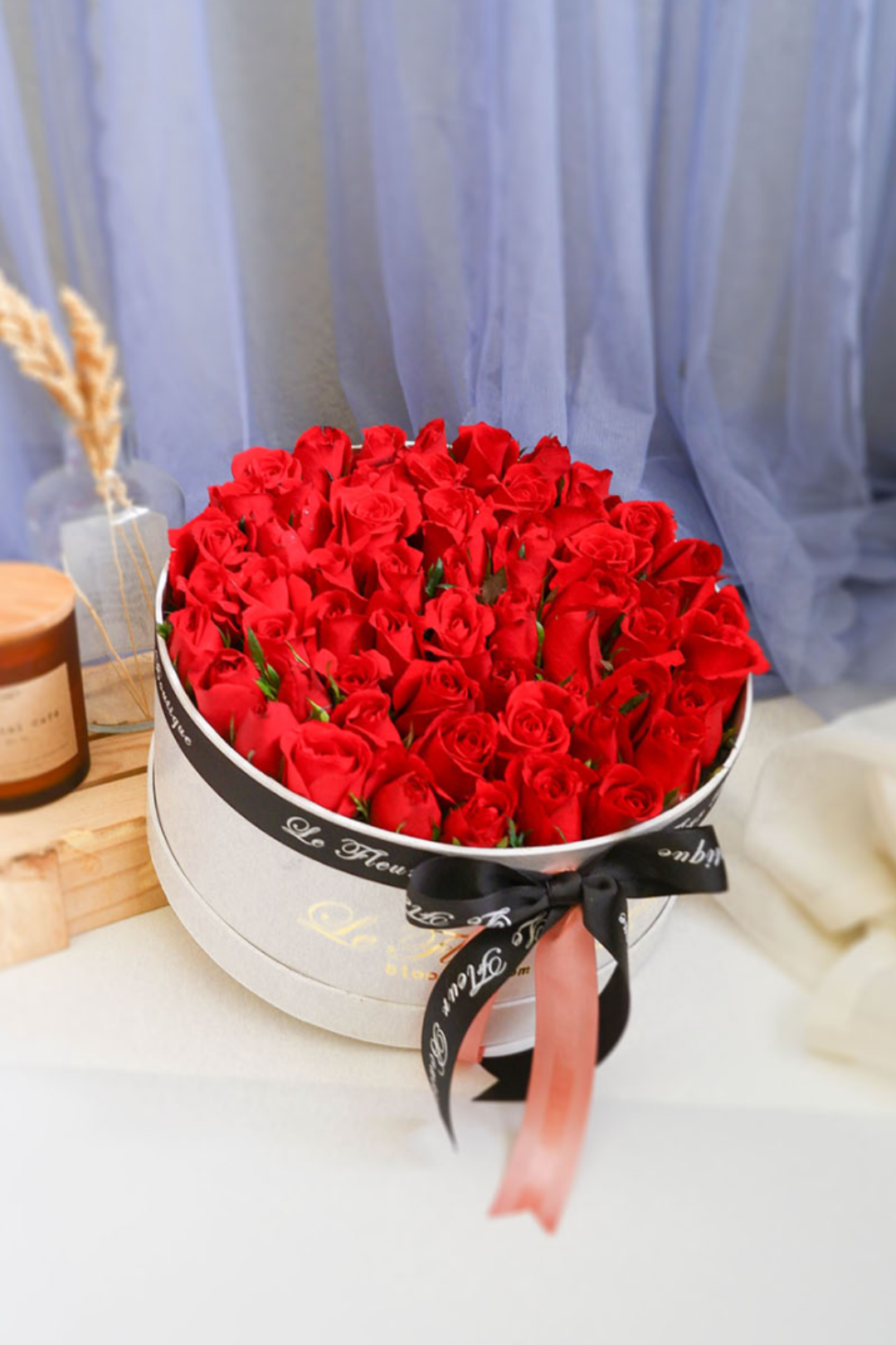 Le Fleur Boutique blush-round-box