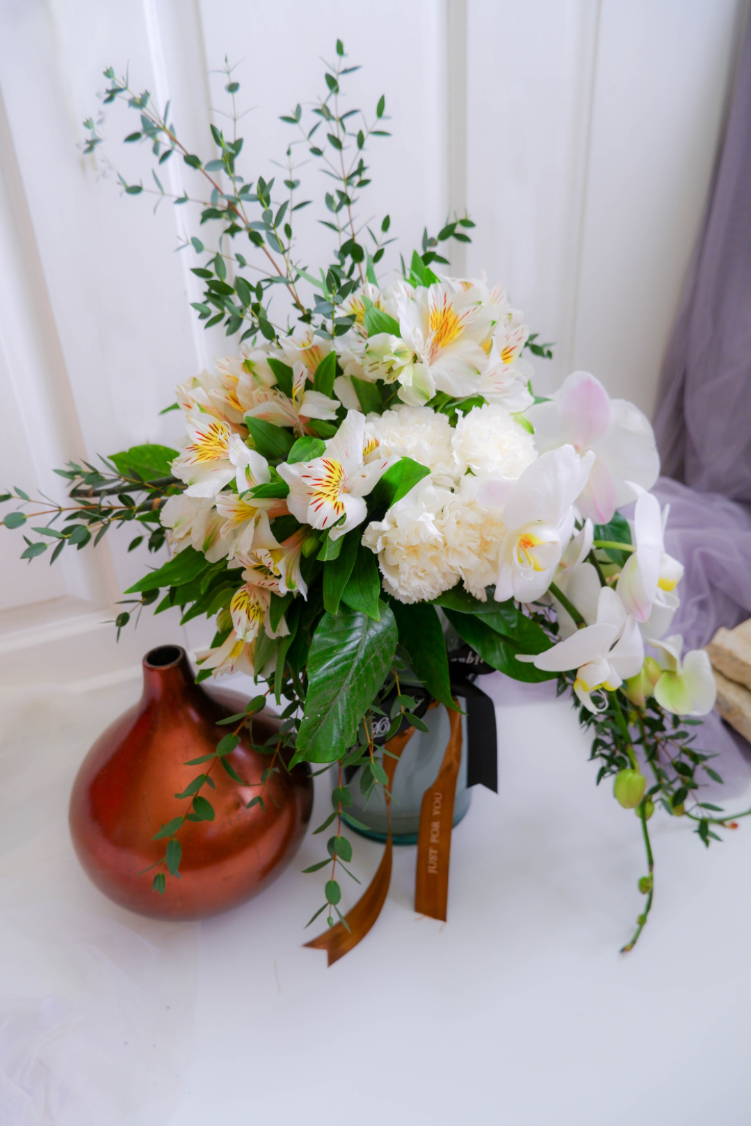 Le Fleur Boutique cherub-sympathy-bouquet-